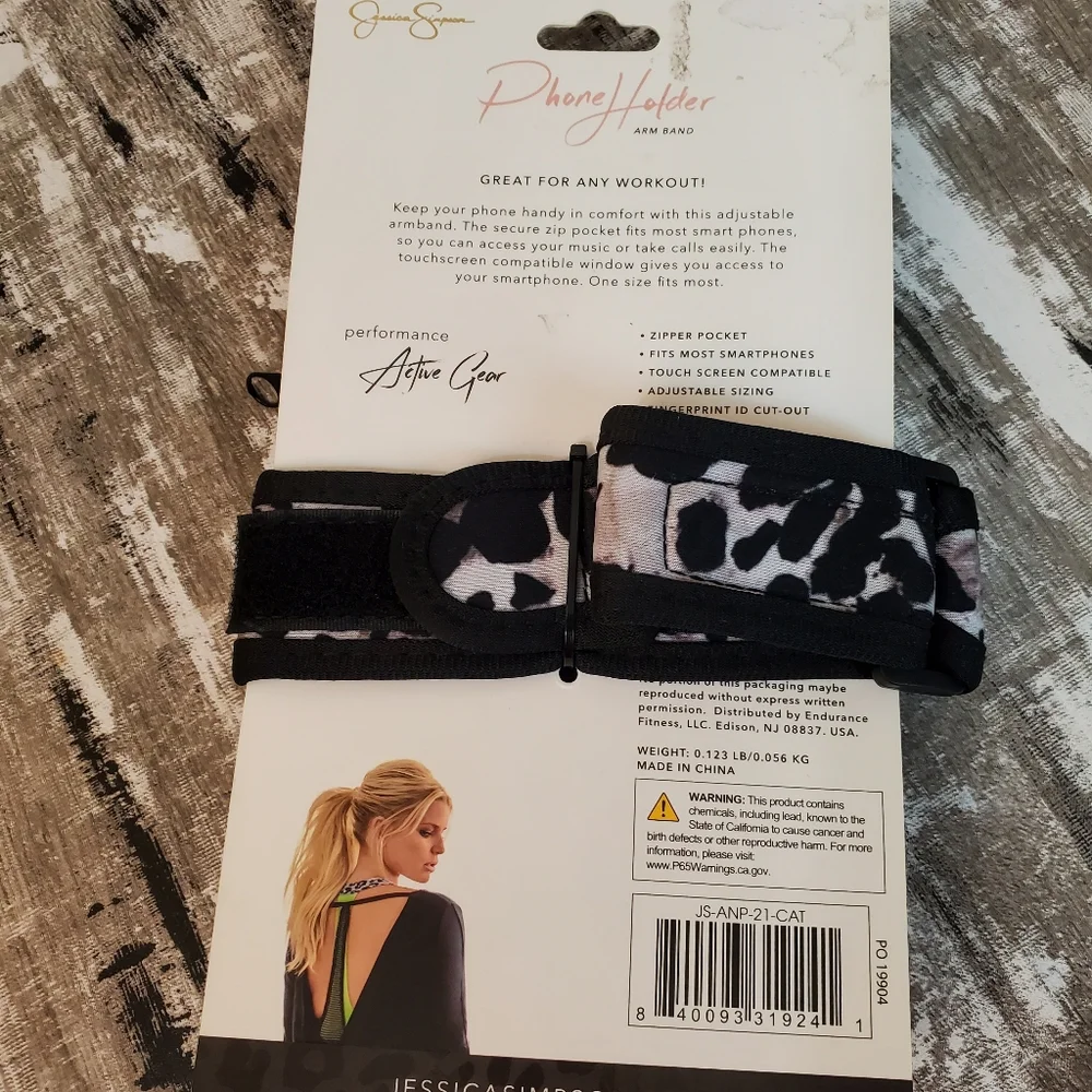 Jessica Simpson Armband Cell Phone Holder, leopard Print